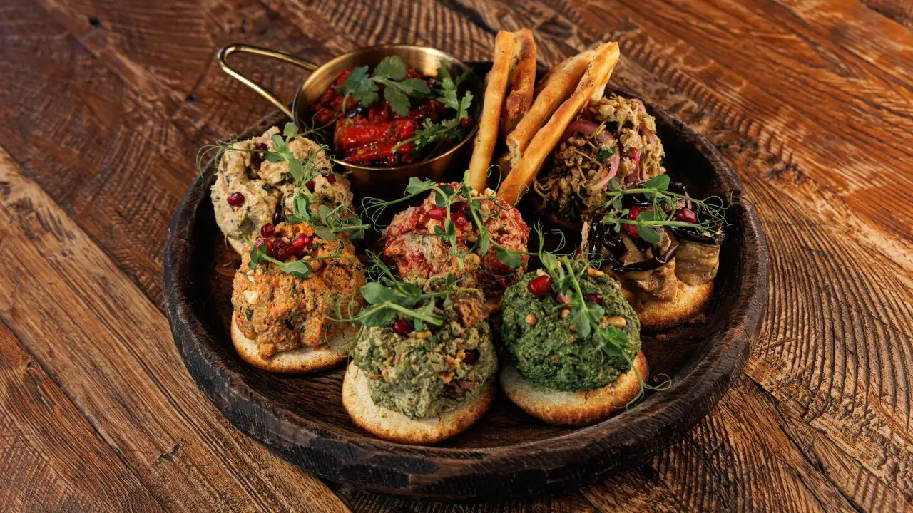 Khoncha - Georgian Traditional Platter